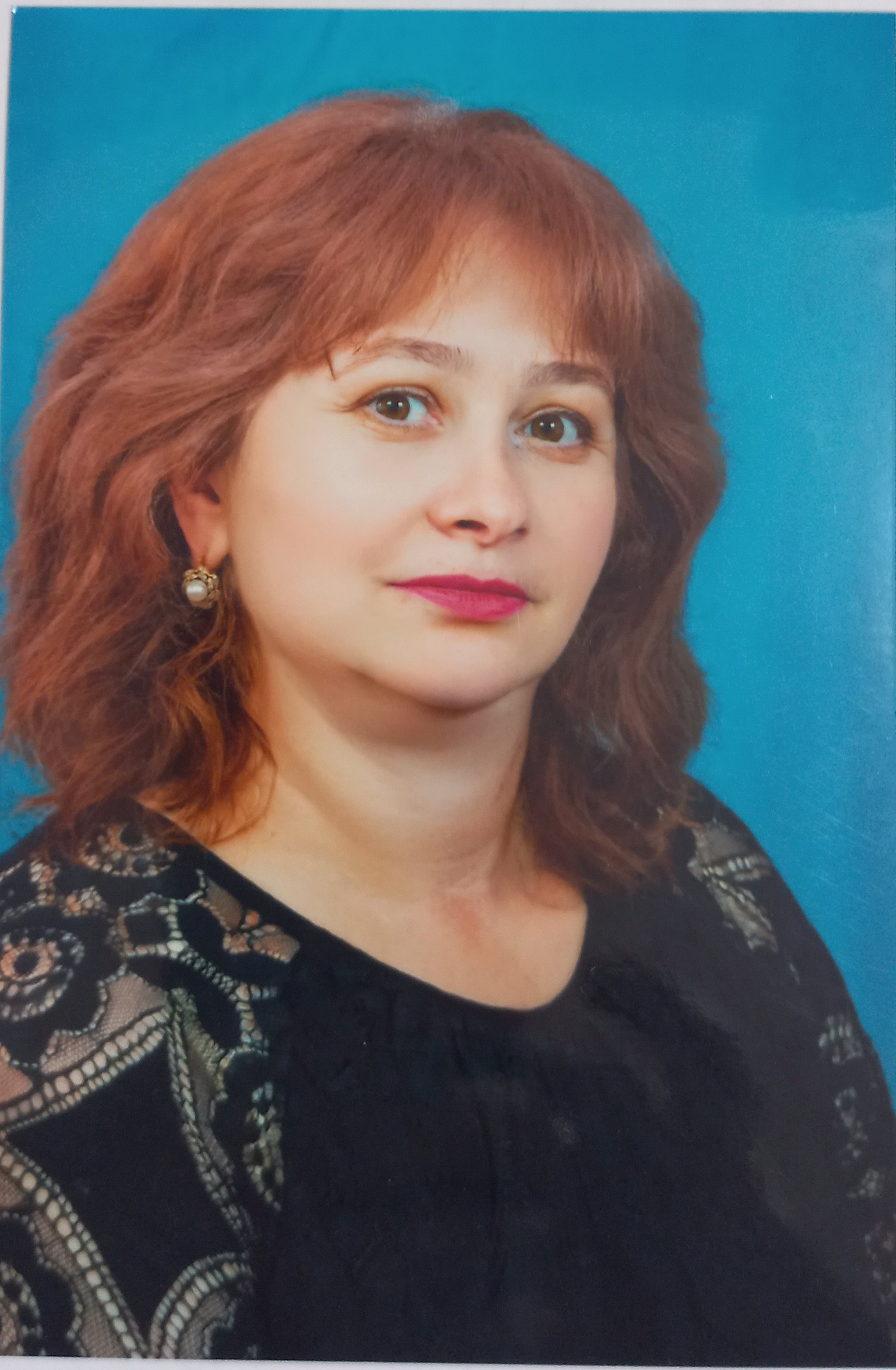 Помощник воспитателя Туаева Альбина Спиридоновна.